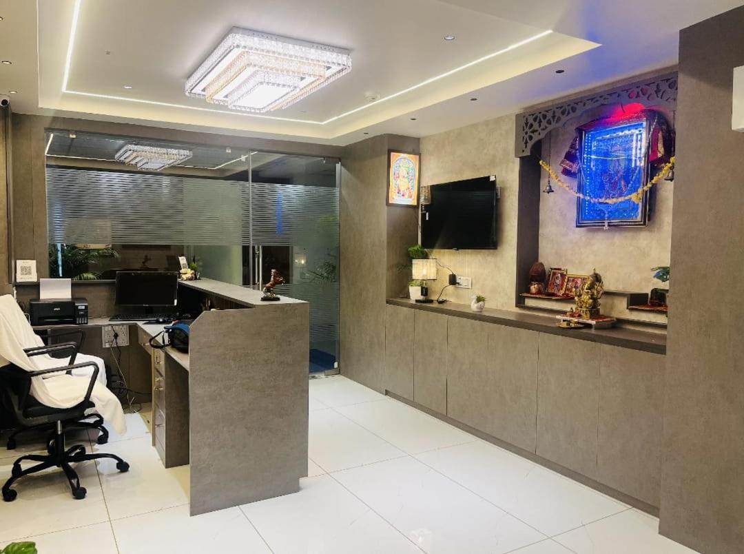Hotel Royal Square Gandhinagar Extérieur photo
